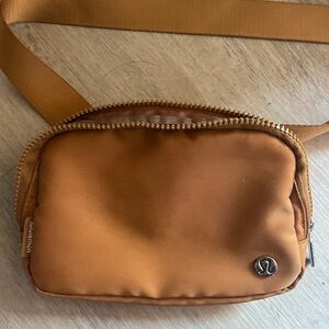 Lululemon Everywhere Belt Bag 1L